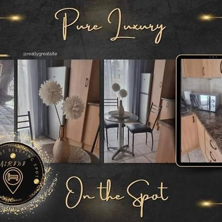 Appartement Funky Dot Sleeping Spot à Kempton Park Extérieur photo